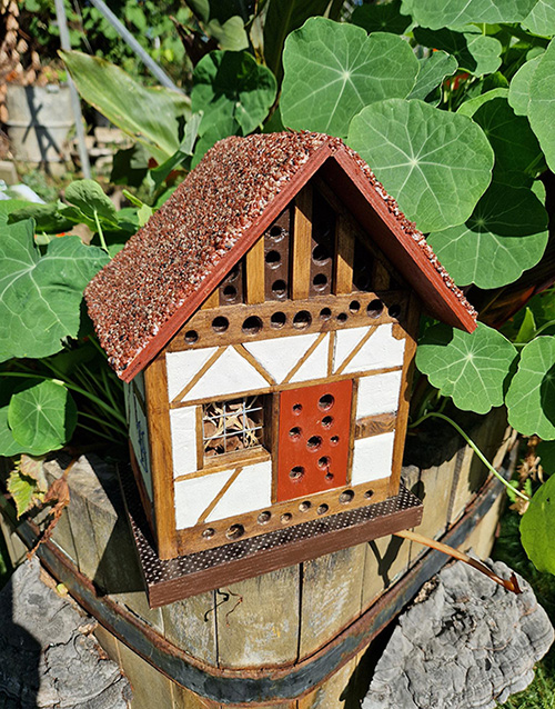 Fachwerk-Vogelhaus Insektenhotel